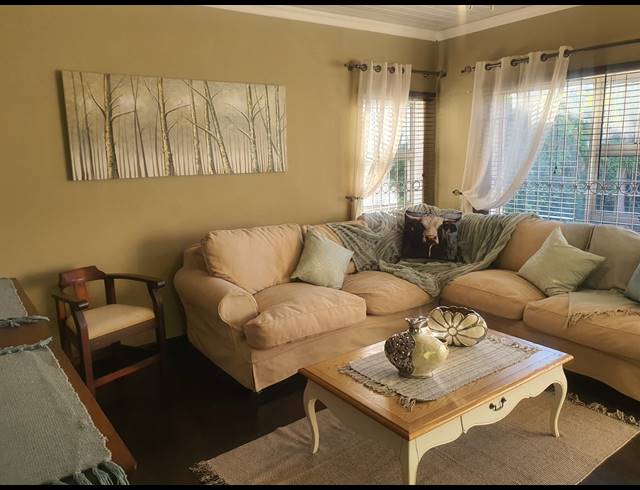 3 BEDROOM HOUSE FOR SALE IN SAFARI GARDENS